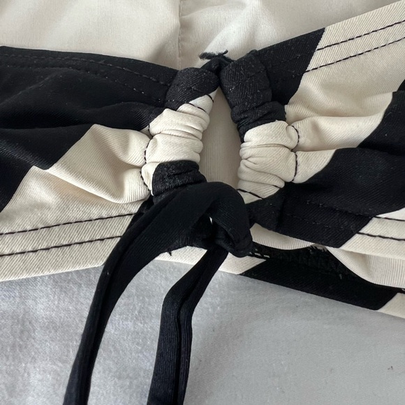 DKNY bandeau bikini top - C Cup - Picture 5 of 5